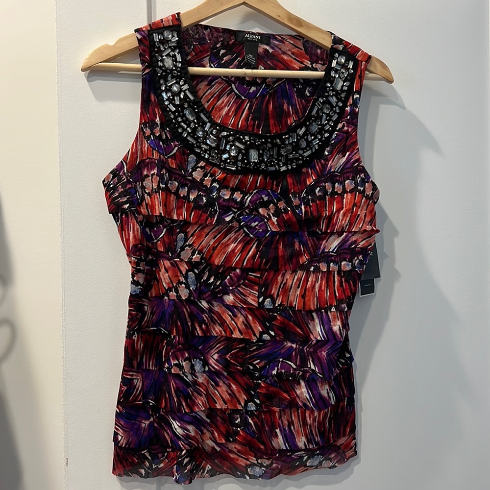 BNWT JEWEL NECKLINE BLOUSE - PETITE MEDIUM